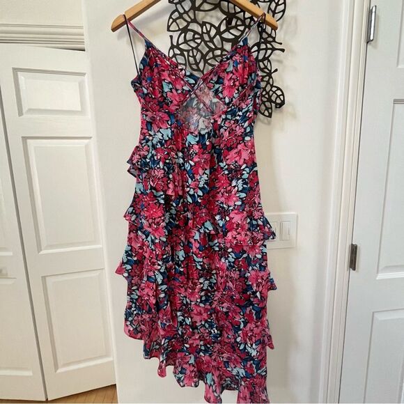 Elliatt Byron Asymmetrical Hem Midi Floral Dress in Multi Pink L - Picture 6 of 14